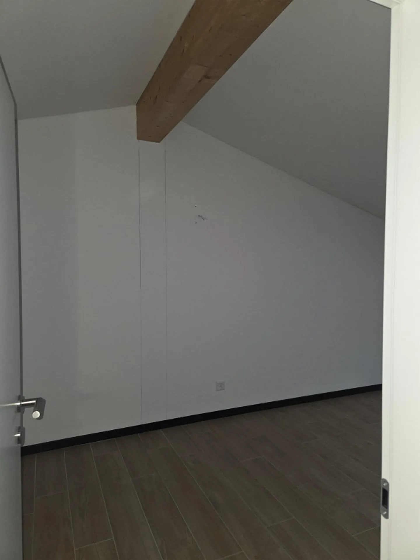 APPARTEMENT LUMINEUX DANS UN QUARTIER CALME - Photo 14 sur 21