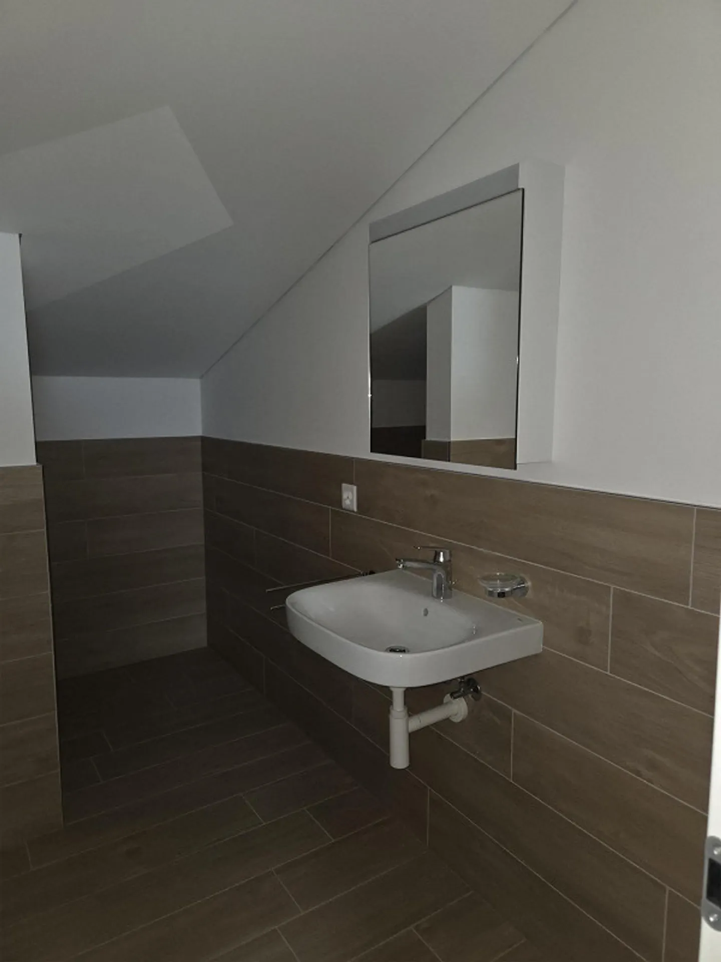 APPARTEMENT LUMINEUX DANS UN QUARTIER CALME - Photo 17 sur 21