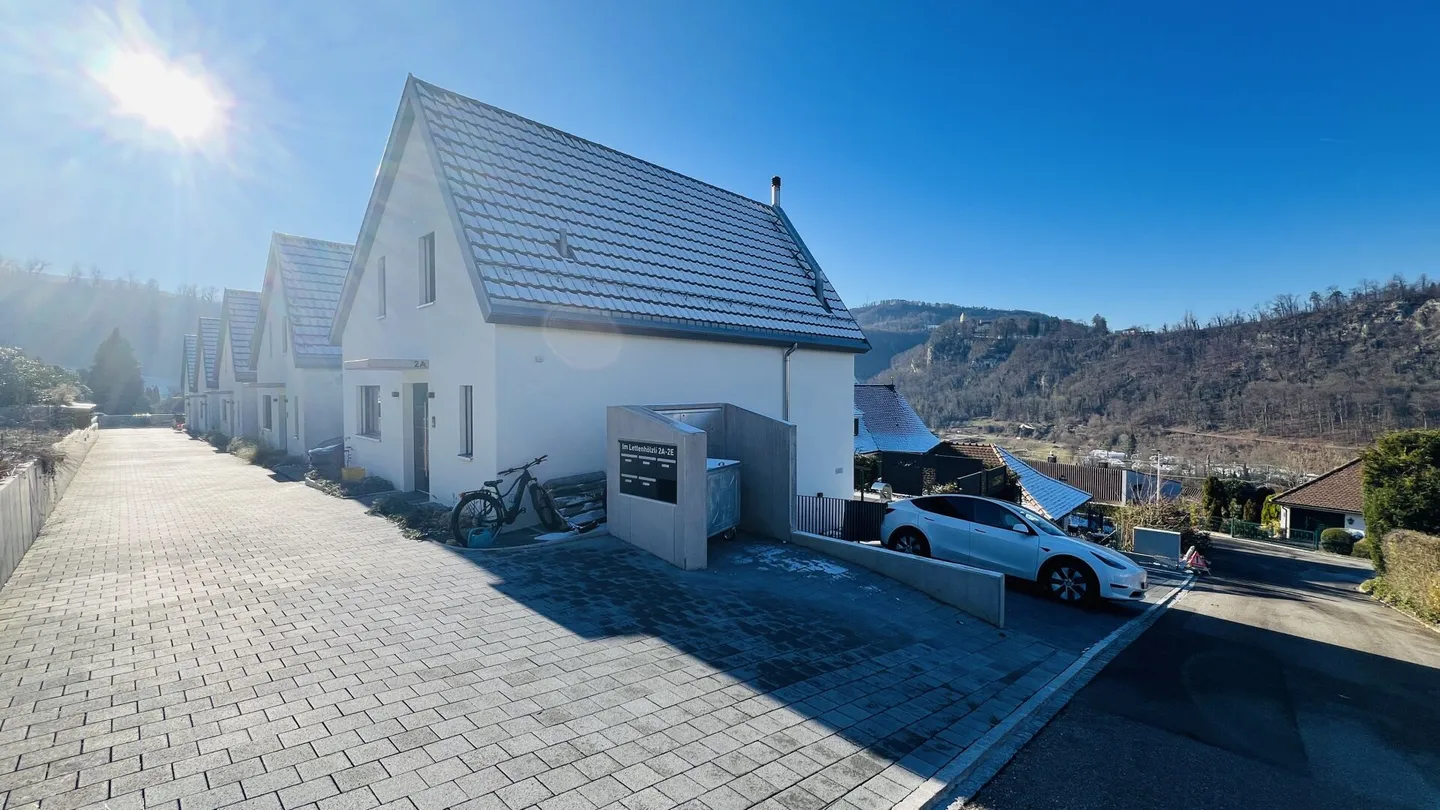 Esclusiva casa unifamiliare di nuova costruzione con 5,5 stanze, carport, terrazza, giardino e 2 bagni - Foto 3 di 29