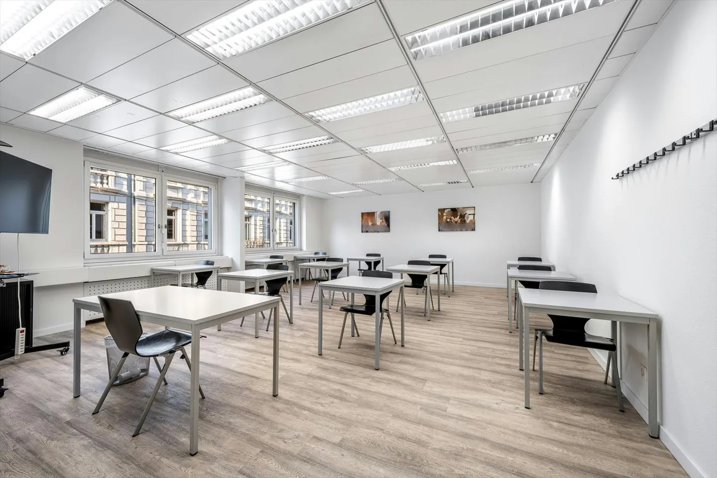 Due spazi per uffici sviluppati (circa 250 m²) direttamente alla HB Zurigo - Prezzo top! - Foto 11 di 13
