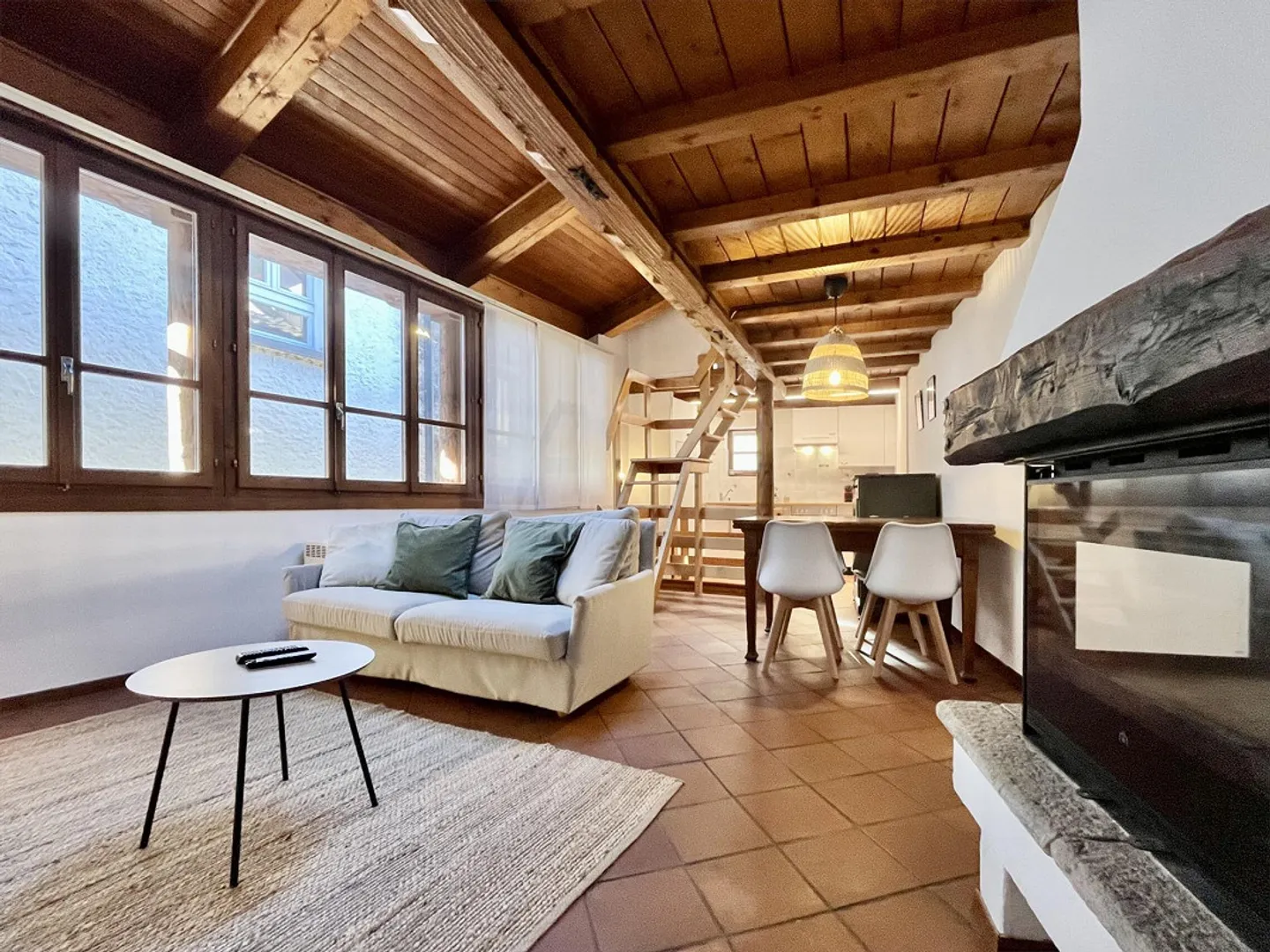 AFFITTASI CASA DI NUCLEO 3.5 LOCALI ARREDATA A MORCOTE - Foto 1 di 9