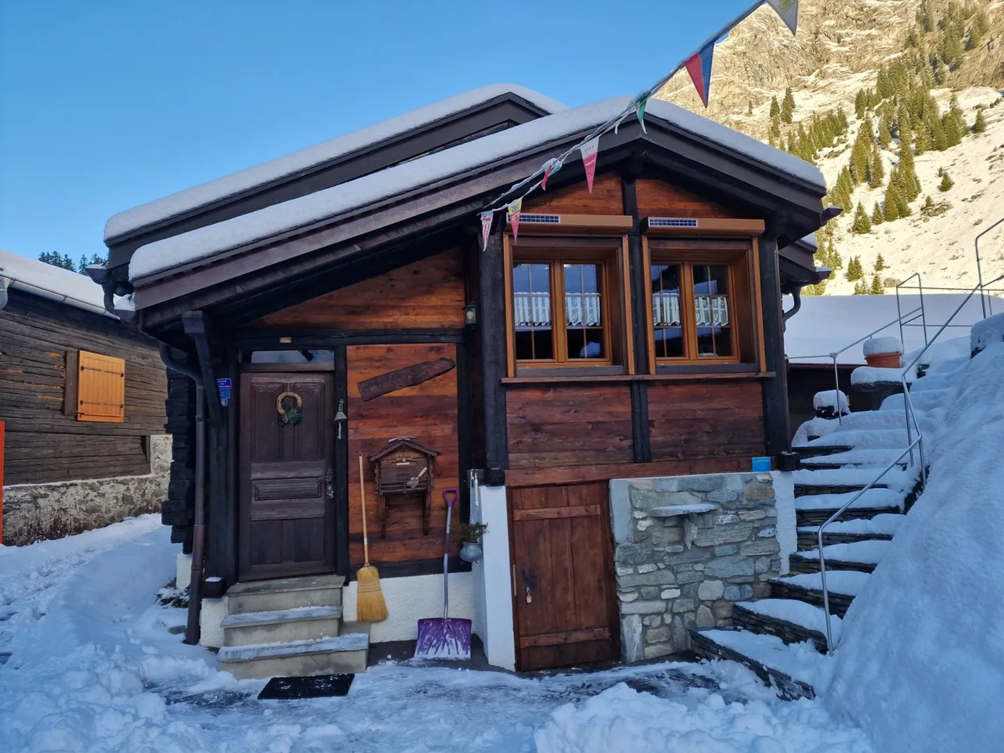 FIONNAY - 2-Zimmer Mazot + Weinkeller + möblierte Terrasse - Foto 1 von 19