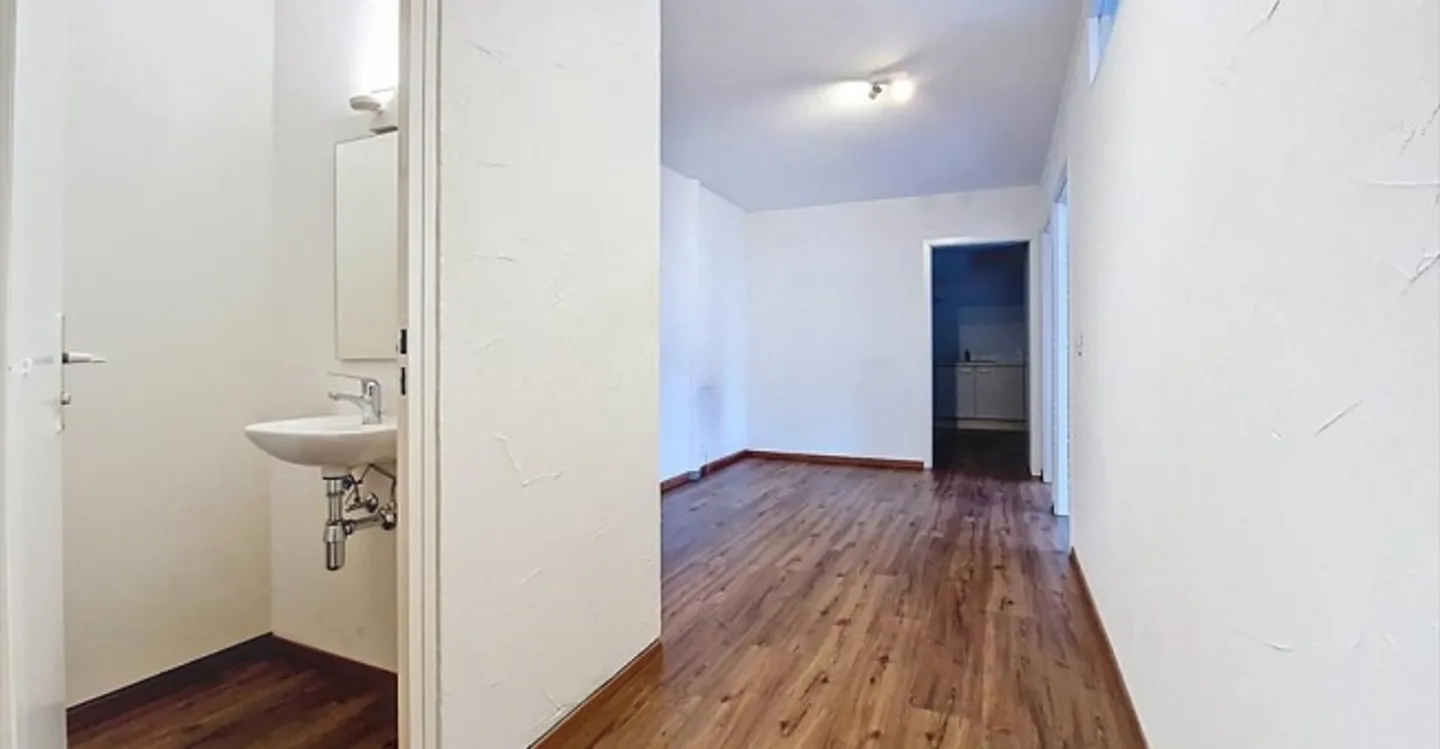 Ufficio 3.5 stanze - Foto 10 di 12