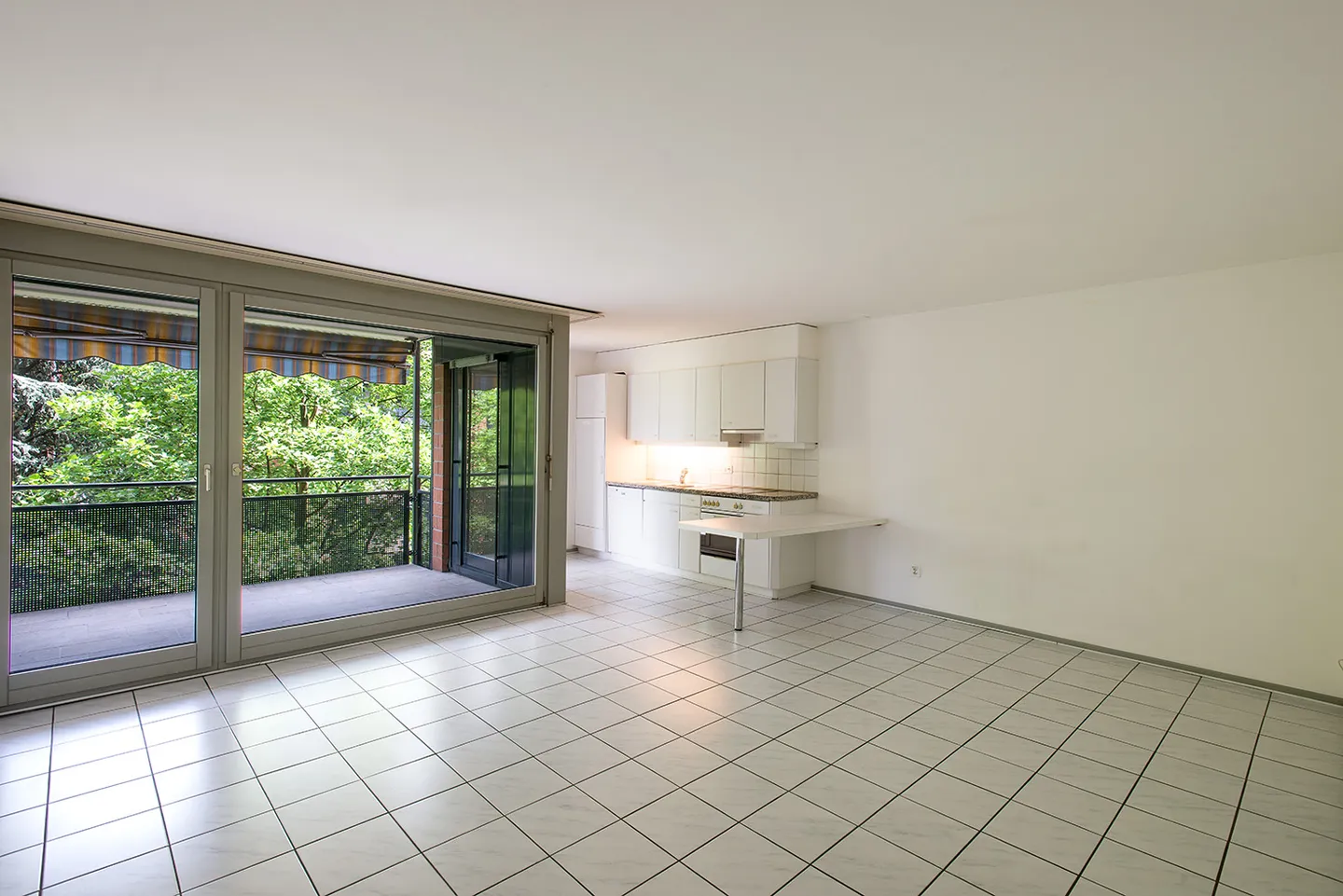 Beautiful Apartment in Agno - Photo 2 of 5