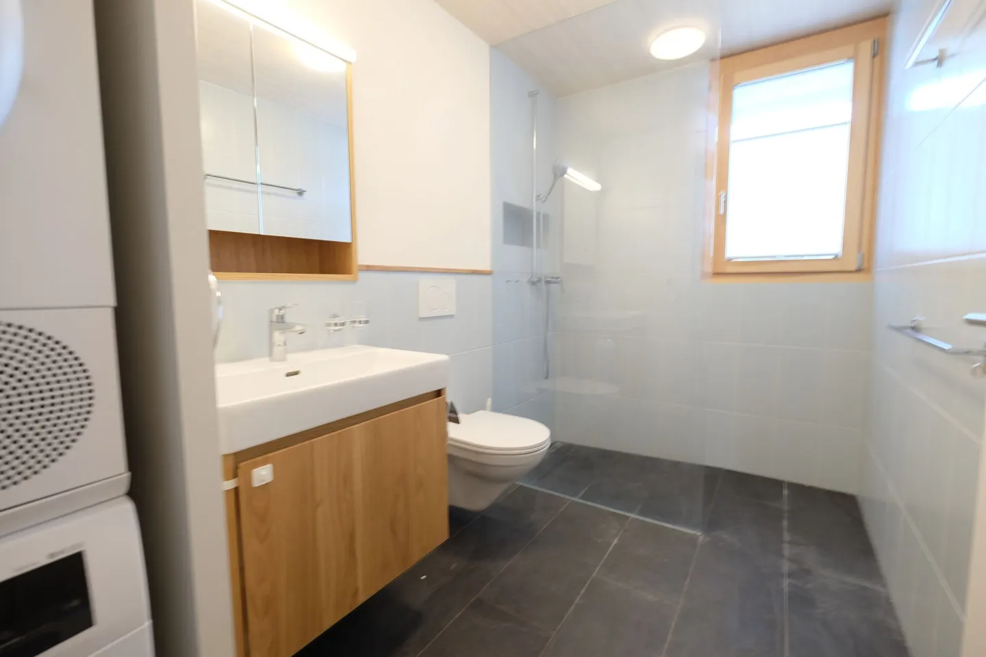 Appartement en duplex de 4,5 pièces dans un nouveau bâtiment économe en énergie - Photo 6 sur 8
