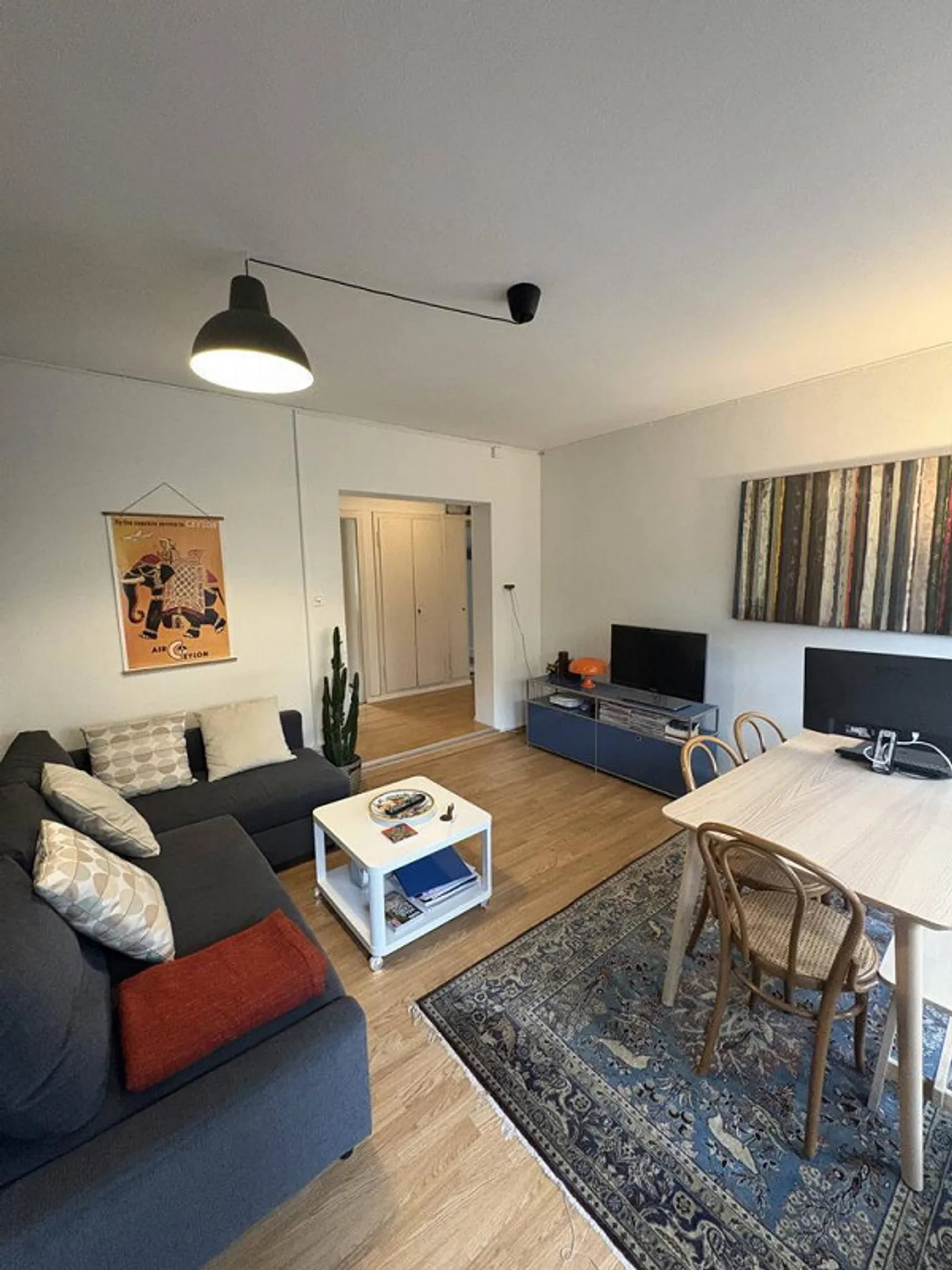 Appartement 2.5 pièces situé au centre à Zurich - Photo 3 sur 12