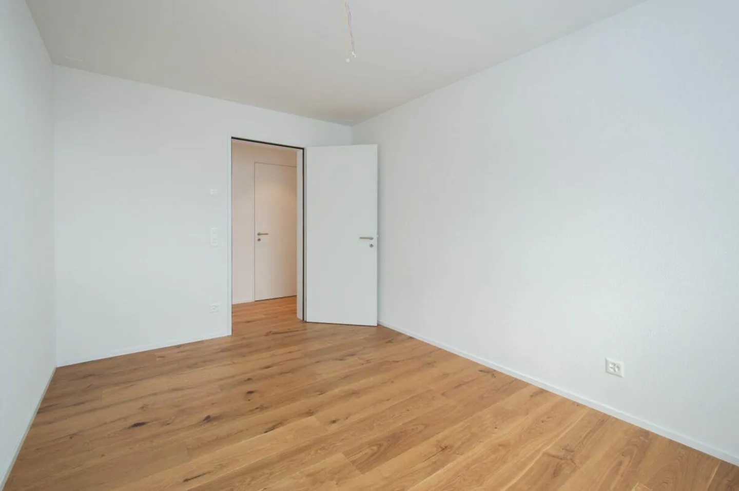 Appartement familial neuf dans un emplacement calme et central - Photo 4 sur 13