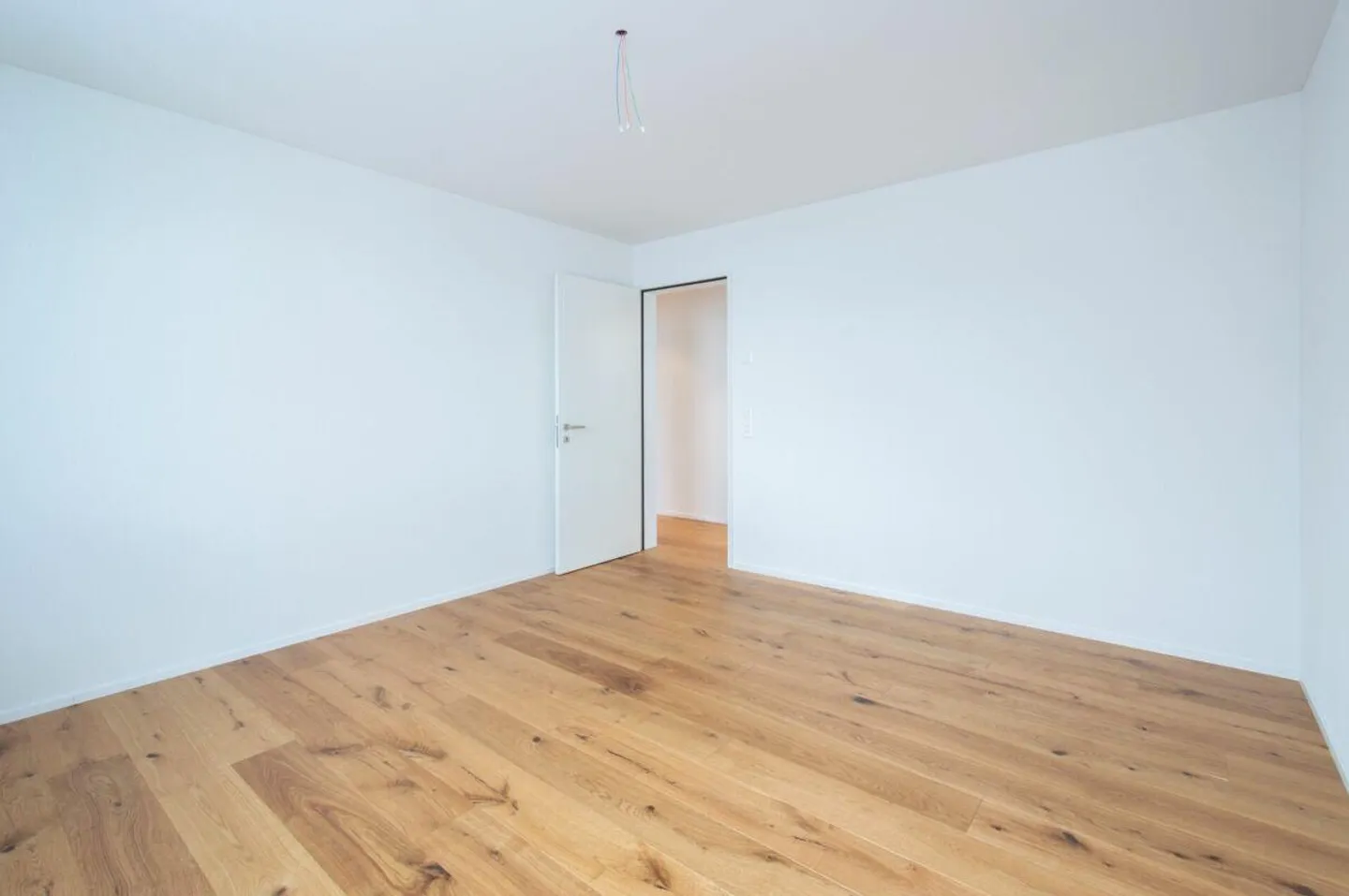 Appartement familial neuf dans un emplacement calme et central - Photo 6 sur 13