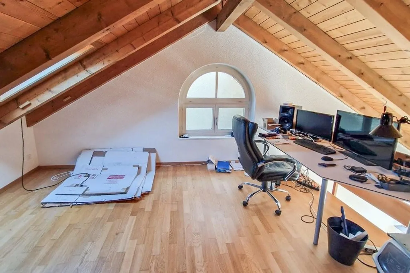 Beautiful, bright gallery apartment in Gümligen - Photo 9 of 12