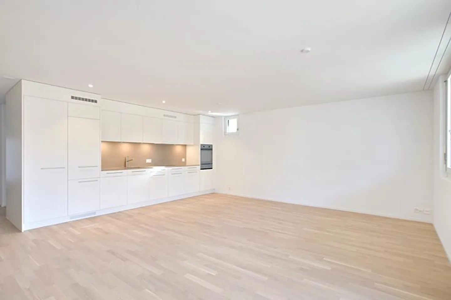 Appartement Charmant - Photo 2 sur 5