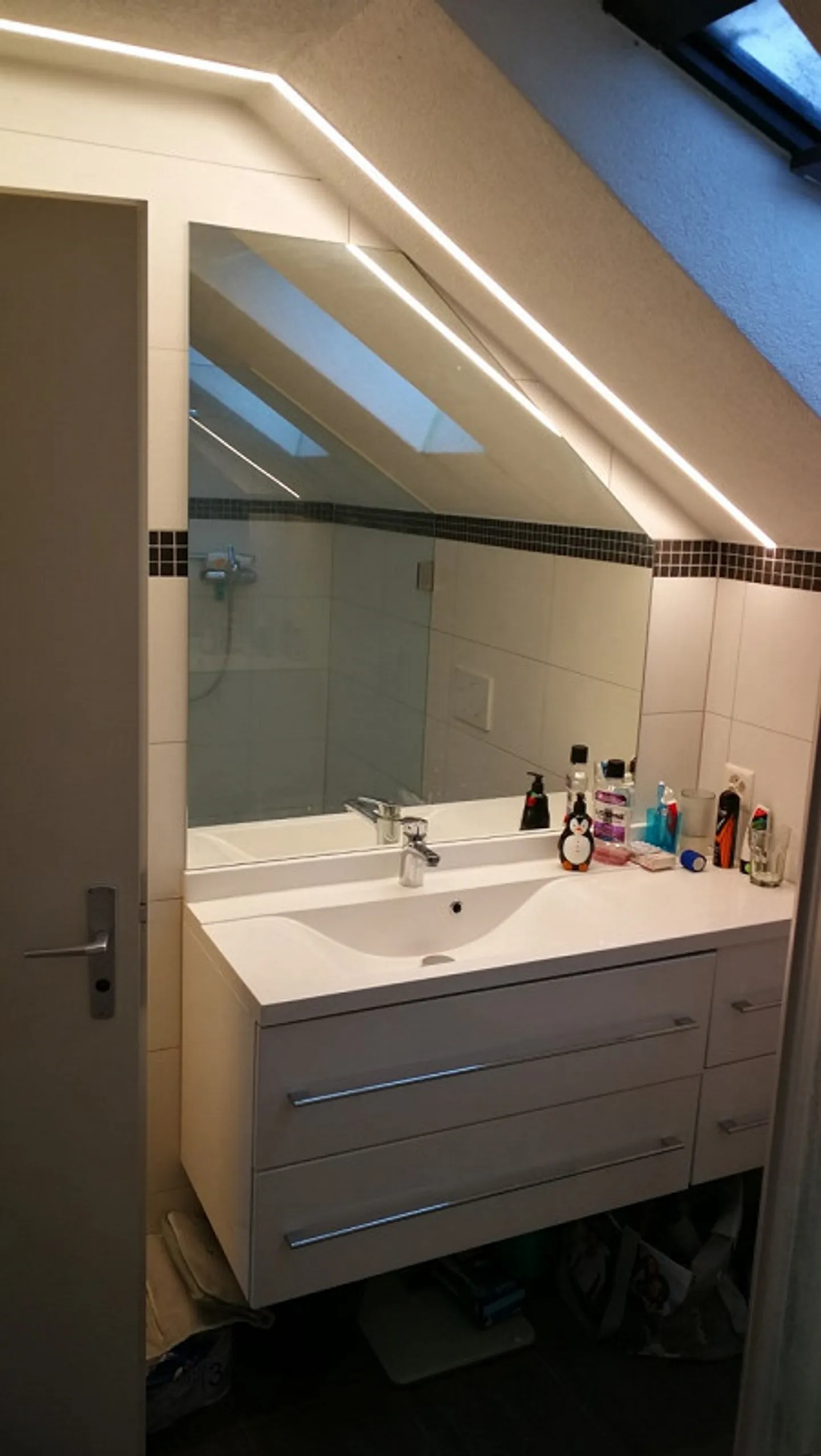 Appartamento mansardato di 3 stanze (arredato o non arredato) - Foto 4 di 5