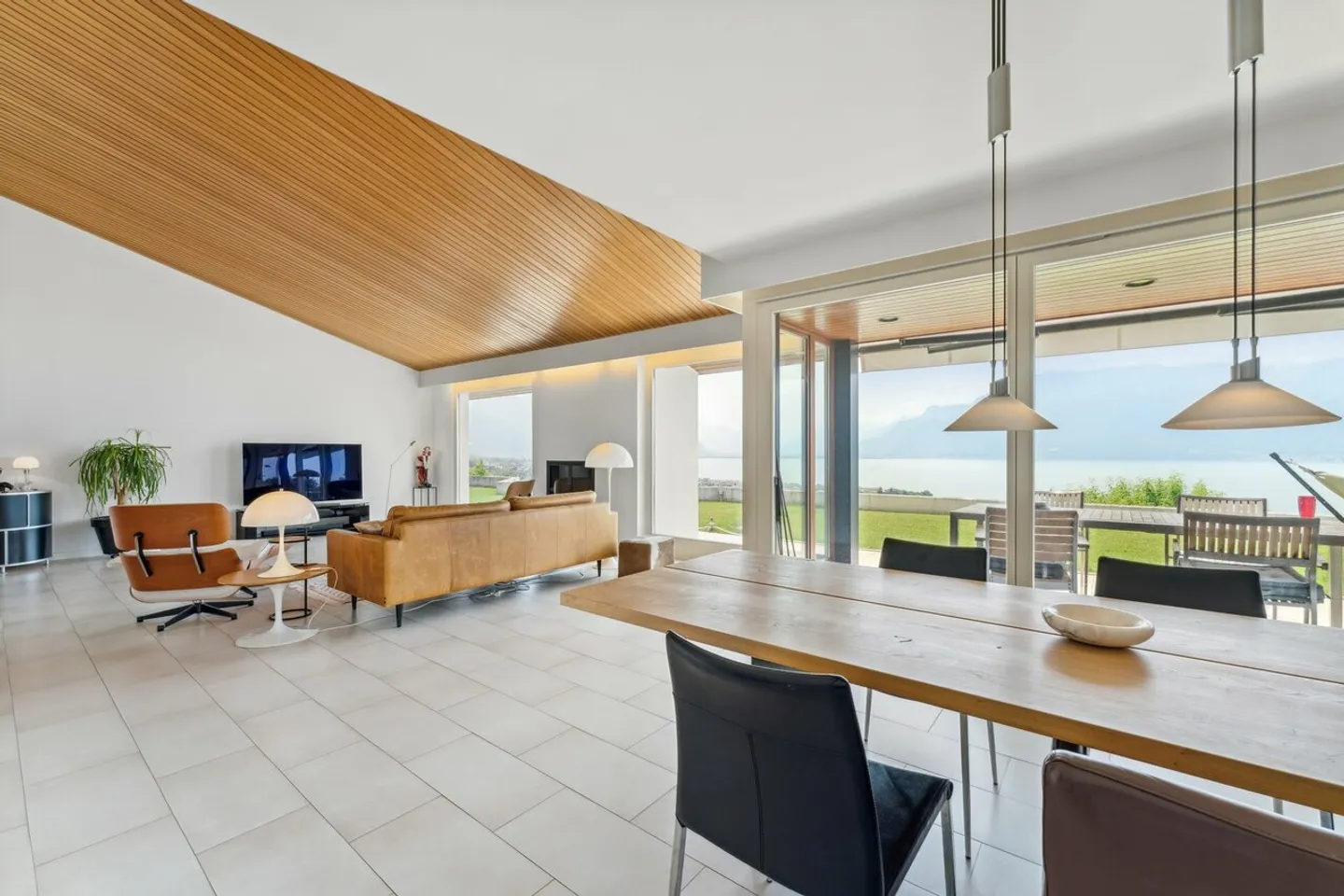 Entre le vert des vignes et le bleu du lac - Photo 3 sur 15