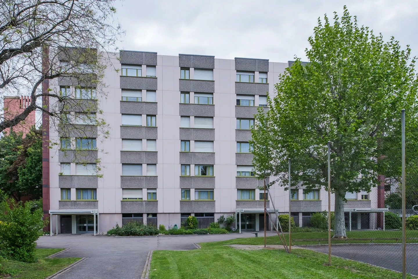 Attention célibataires ! - Photo 1 sur 5