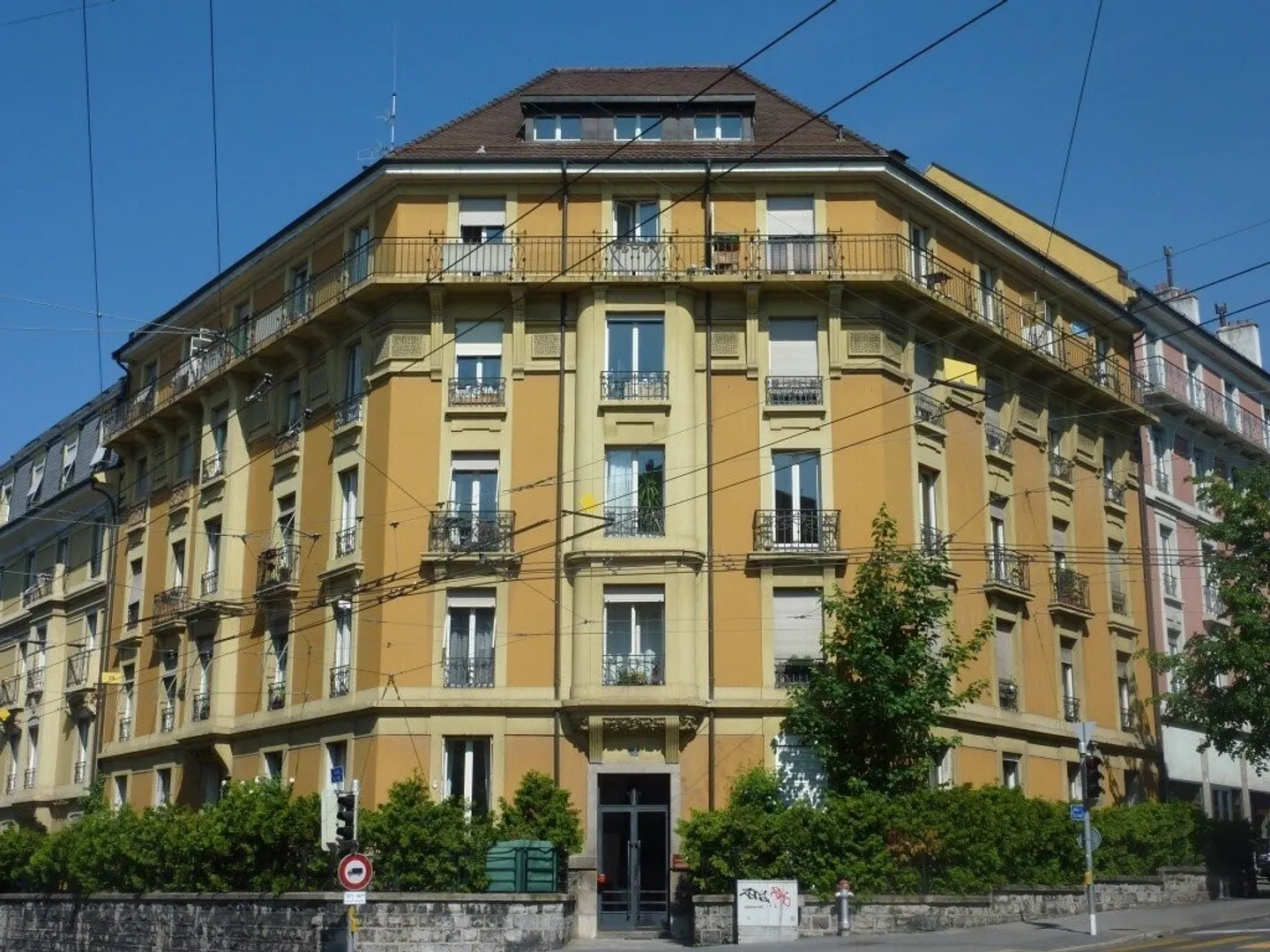 Appartement Rénové Près de la Gare - Photo 1 sur 7