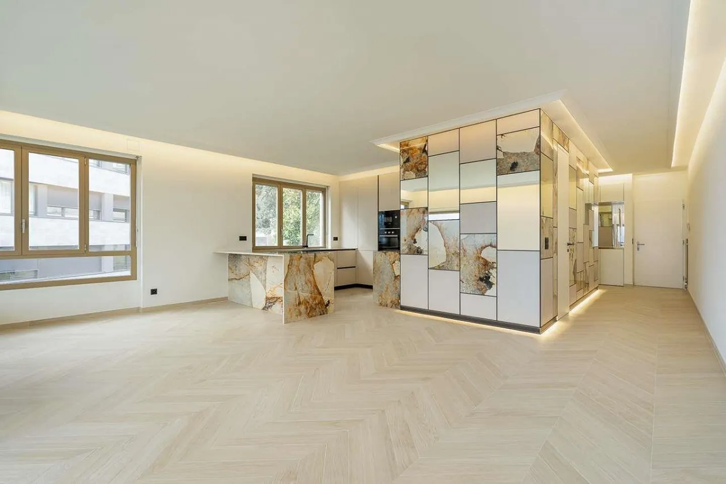 Spectacular 3.5 rooms just steps from the center - Photo 6 of 12