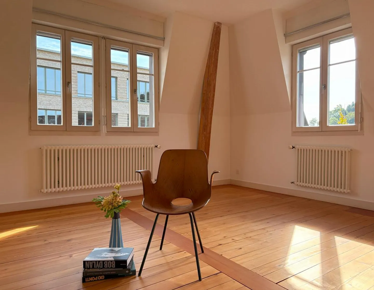 Ampio attico maisonette di 4,5 stanze nel cuore di Baden - Foto 4 di 10