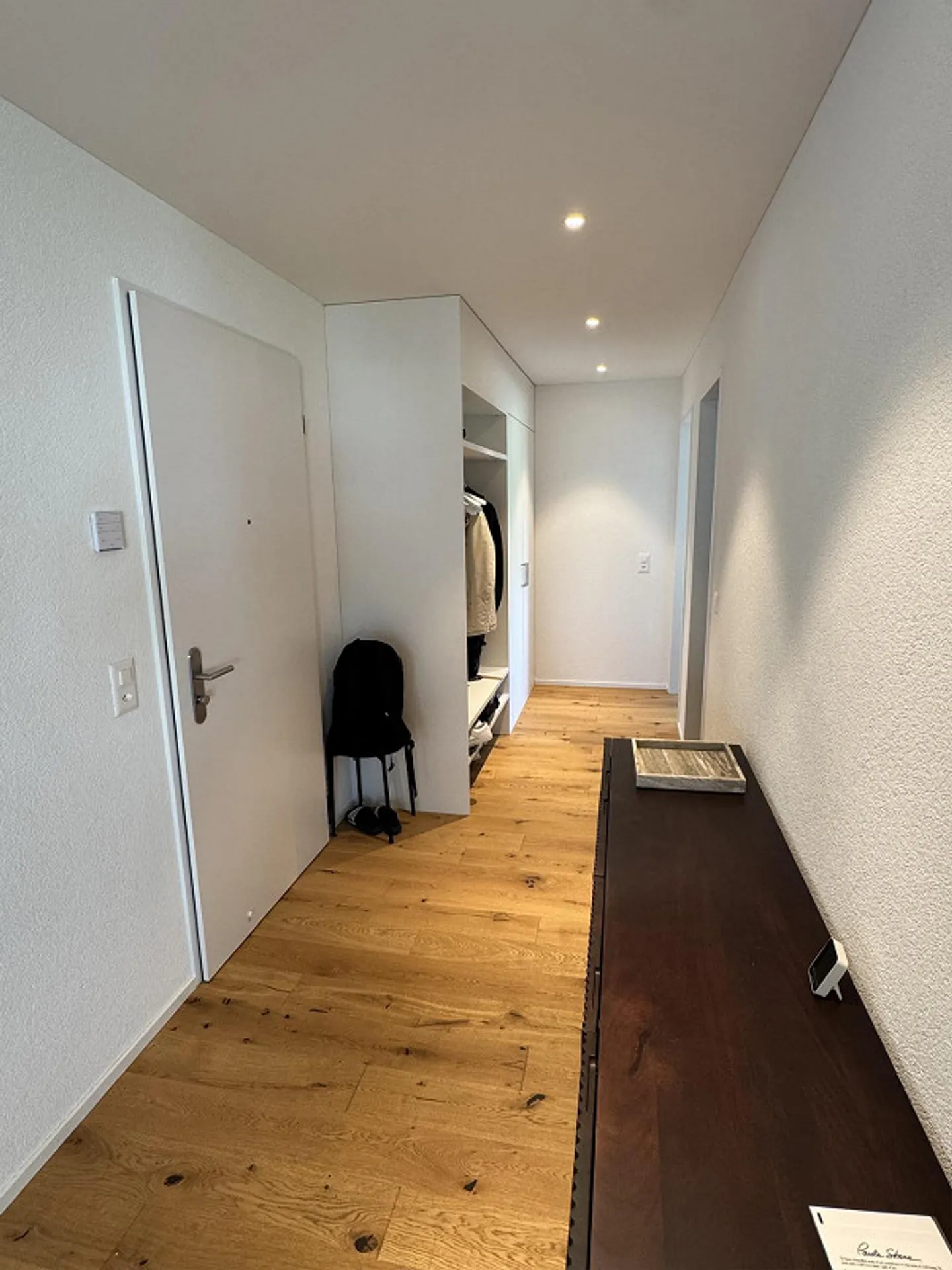 Dreamlike 3.5-Room Garden Apartment with Spectacular Mountain Panorama - Photo 10 of 16