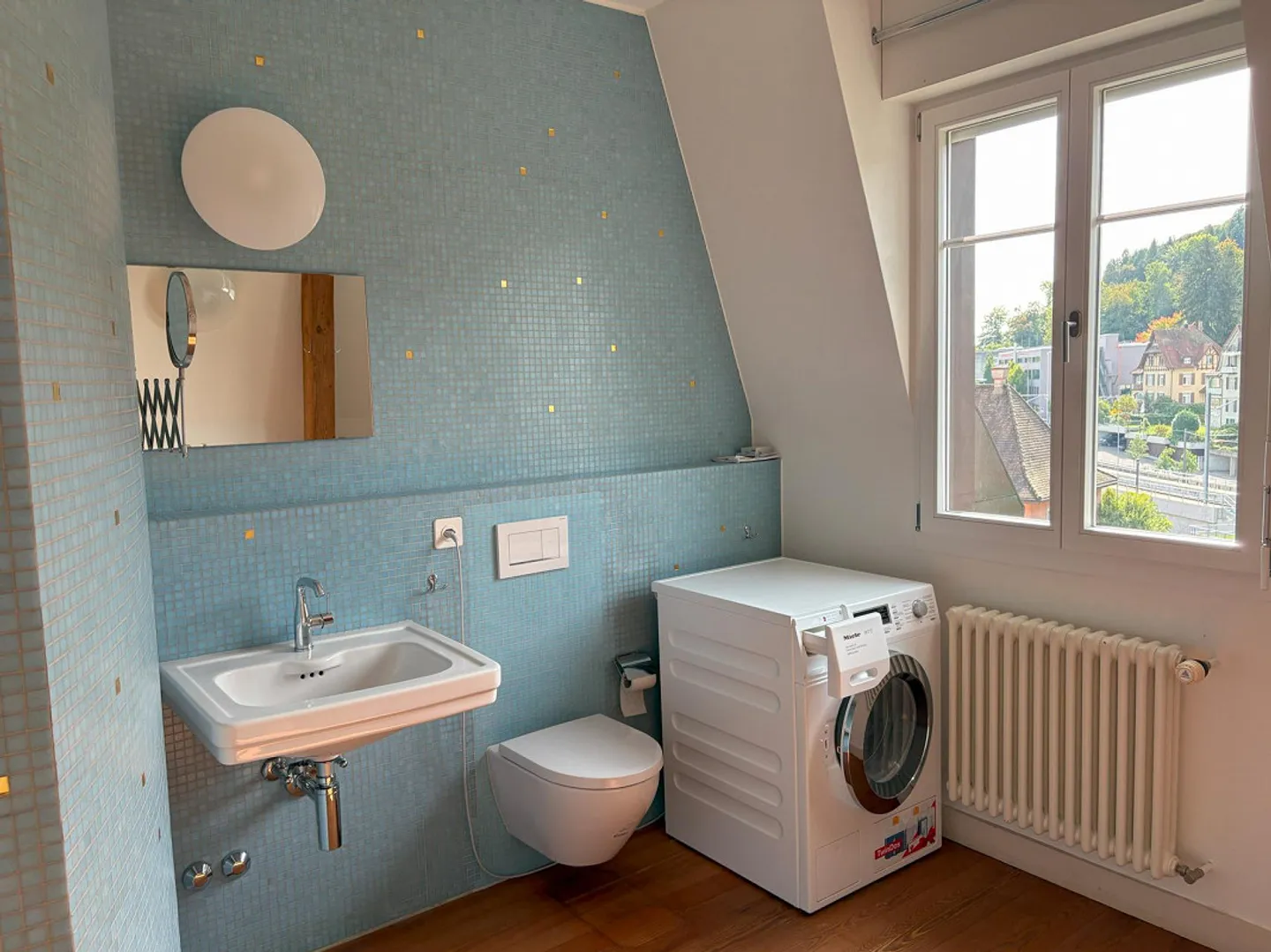 Ampio attico maisonette di 4,5 stanze nel cuore di Baden - Foto 7 di 10