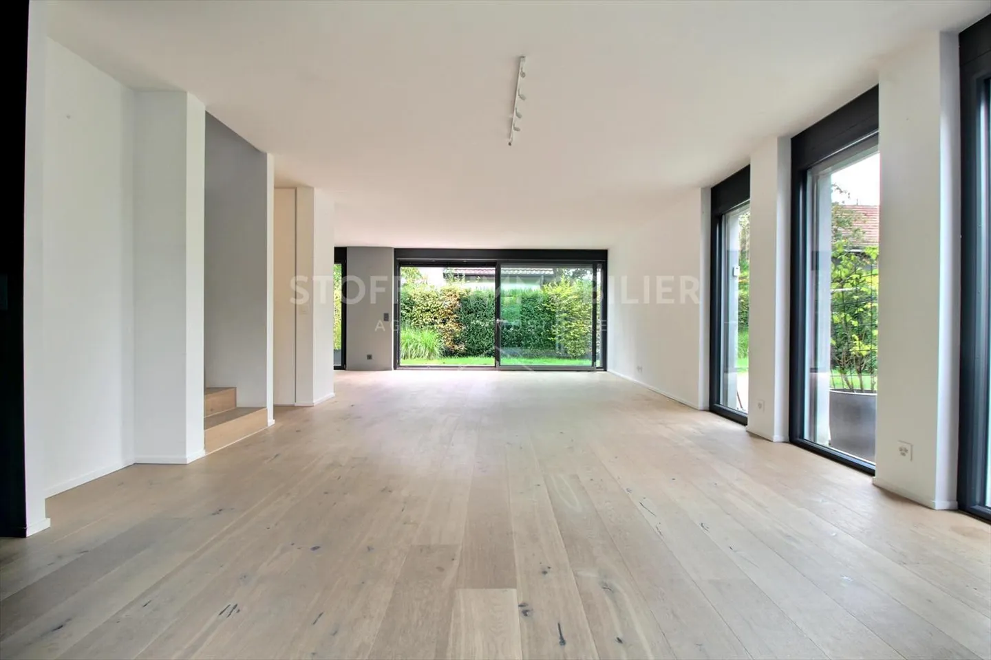 6-Zimmer Reihenhaus - Foto 1 von 13