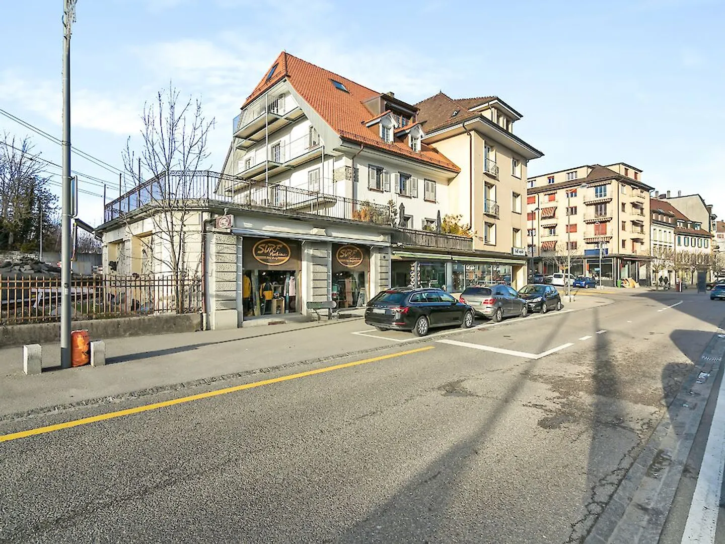 Wunderbares Lokal im Stadtzentrum von Bulle - Foto 2 di 13