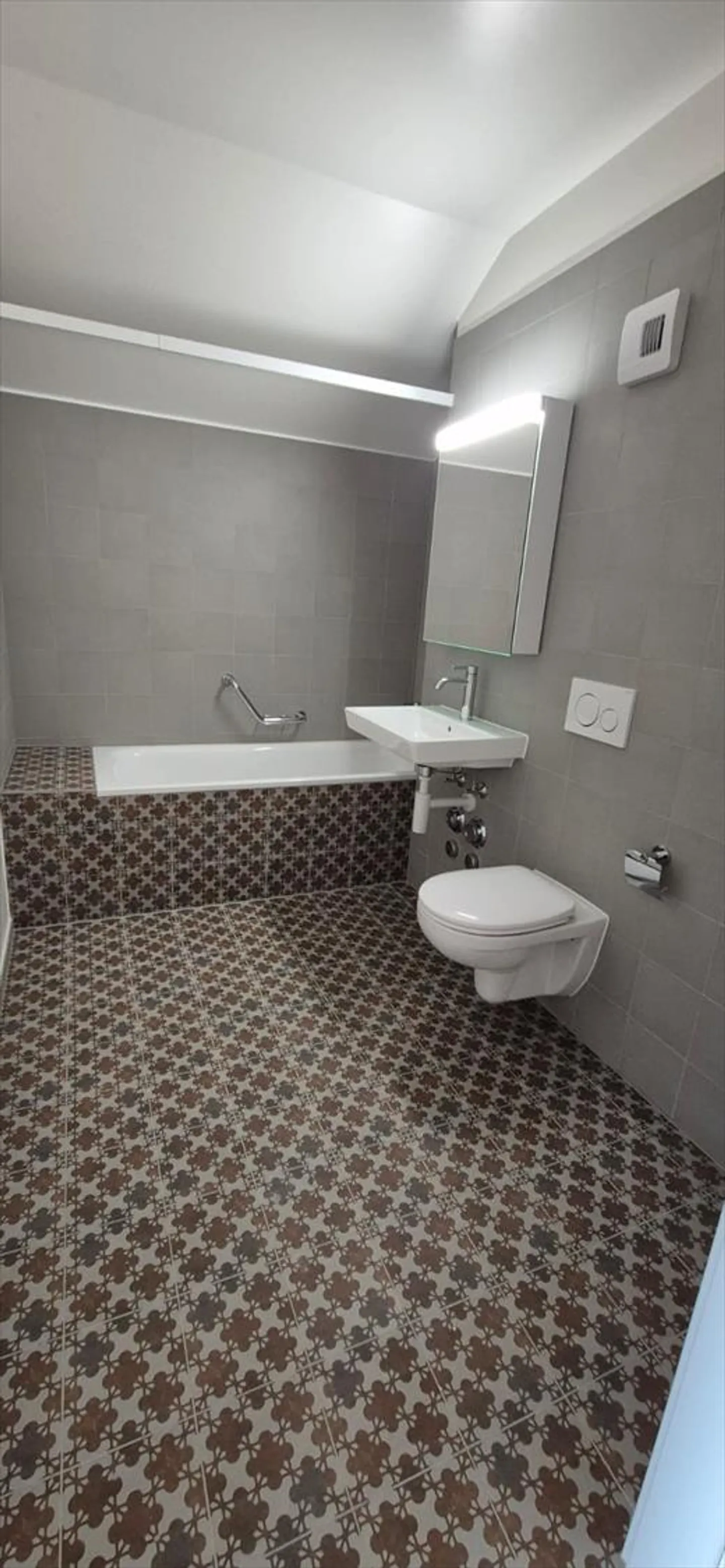 New 4.5-room apartment, 3rd floor, approx. 109 m2 - Photo 5 of 5