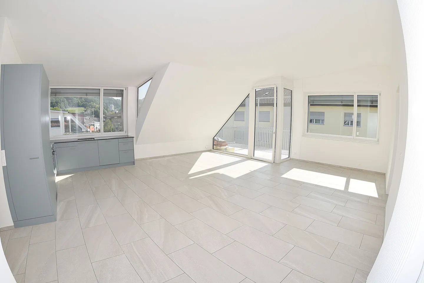 Modern 4.5 Room Apartment - Photo 7 of 11