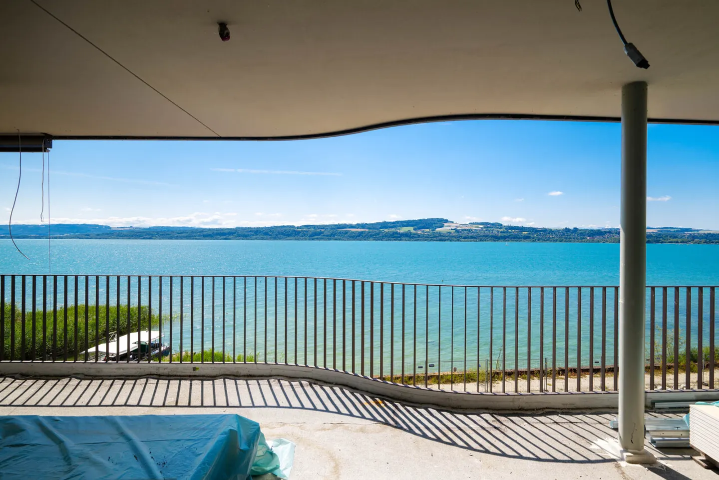 Dominierende Lage mit Blick auf den See, oberste Etage! - Foto 4 von 8