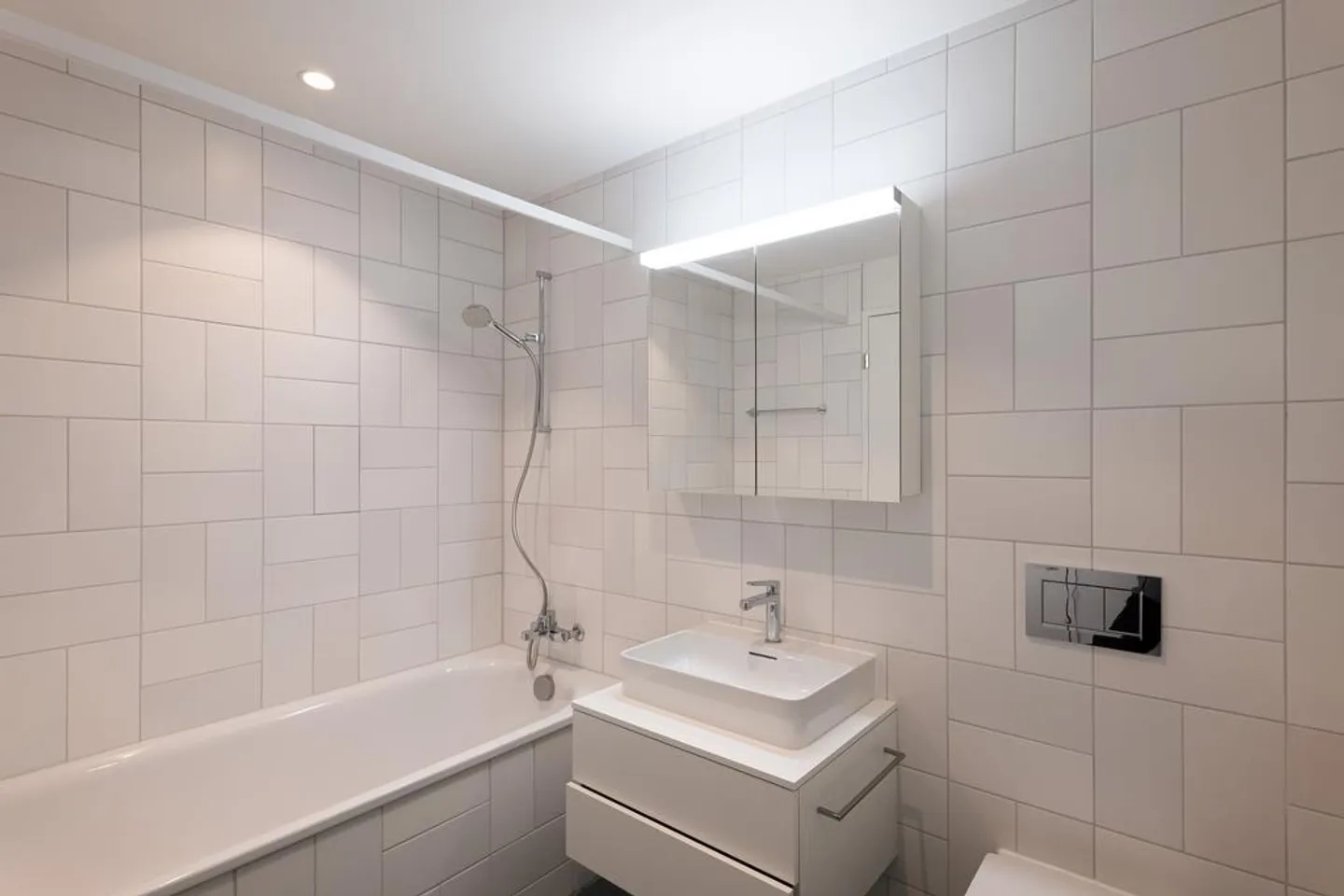 Your new dream apartment in the heart of Zurich - Photo 9 of 10