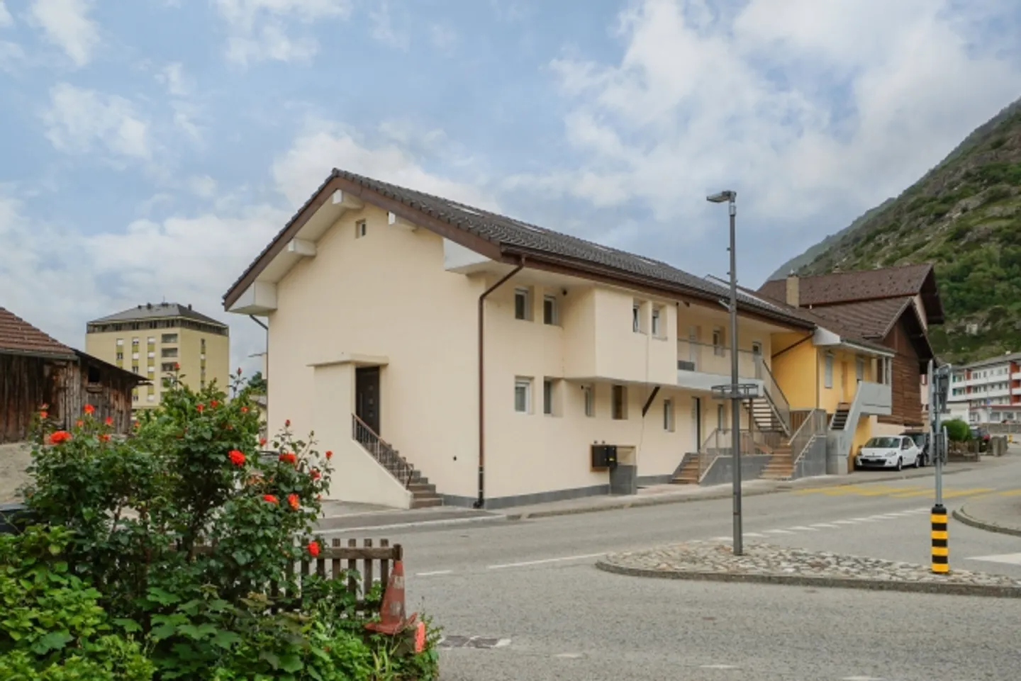 Charmante maison multifamiliale à Steg VS avec histoire et modernité - Photo 1 sur 8