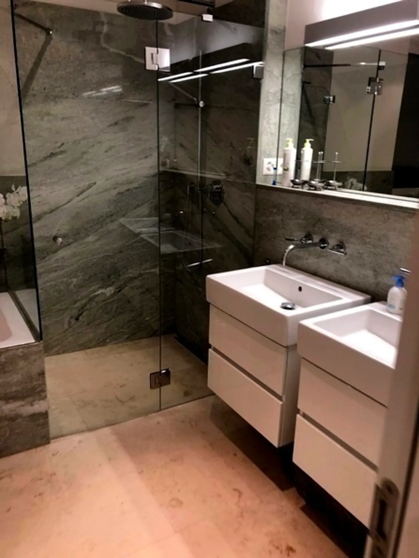 5 ROOM PENTHOUSE APARTMENT IN SARNEN (OW), FURNISHED - Photo 8 of 14