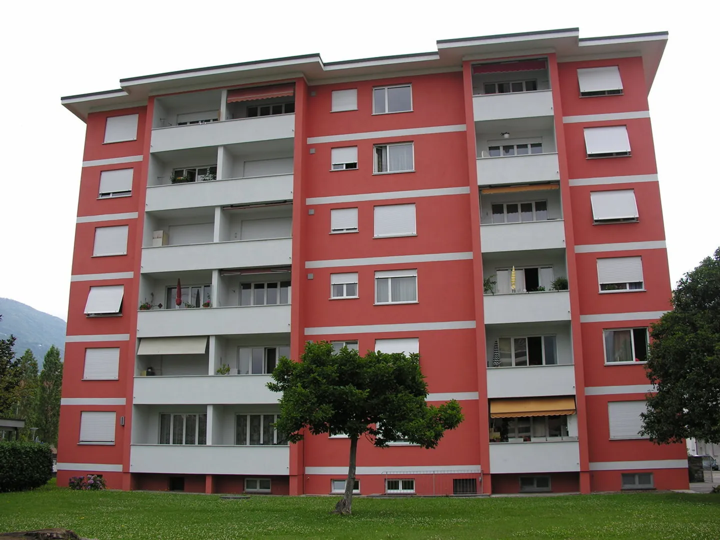 Apartment for rent - Photo 3 of 8