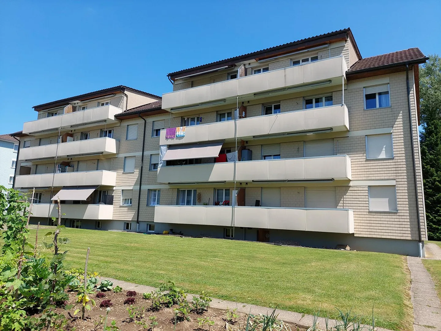 Moderne Wohnung an ruhiger Lage - Foto 1 von 8