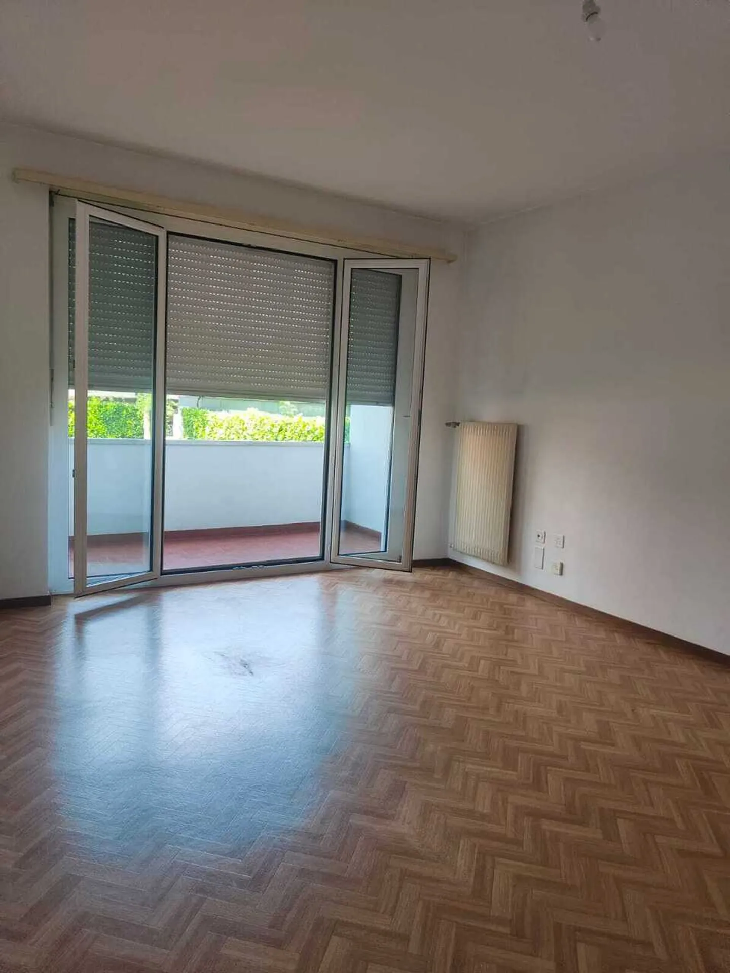 Apartment for rent - Photo 6 of 8