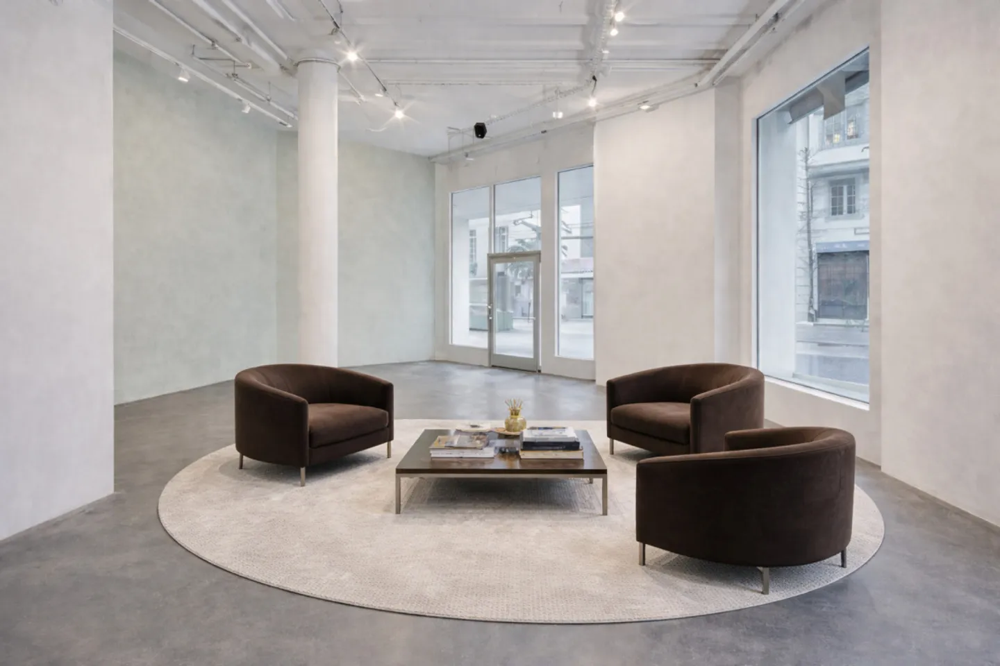 Showroom e area vendita in posizione privilegiata al Talacker - Foto 1 di 4