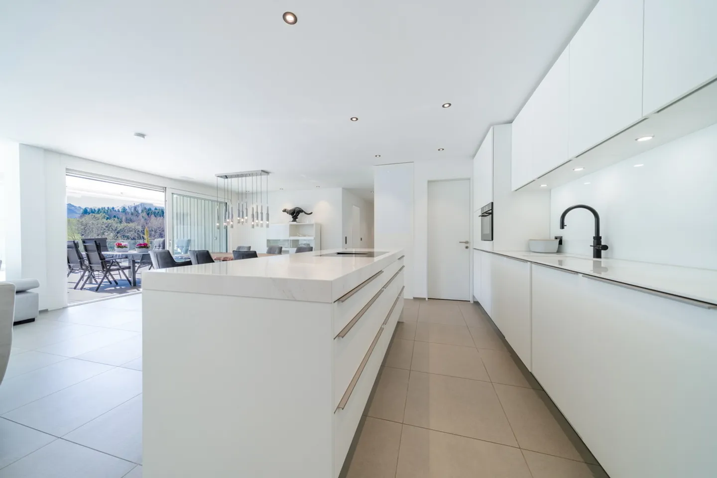 Elegante Terrassenwohnung mit Aussicht - Foto 3 von 4