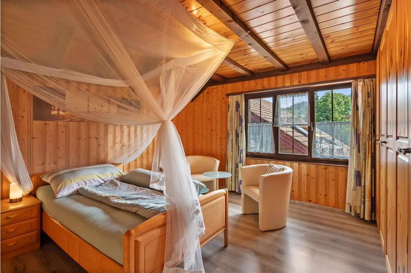 7.5 Room Apartment in Chalet Style - Photo 4 of 6