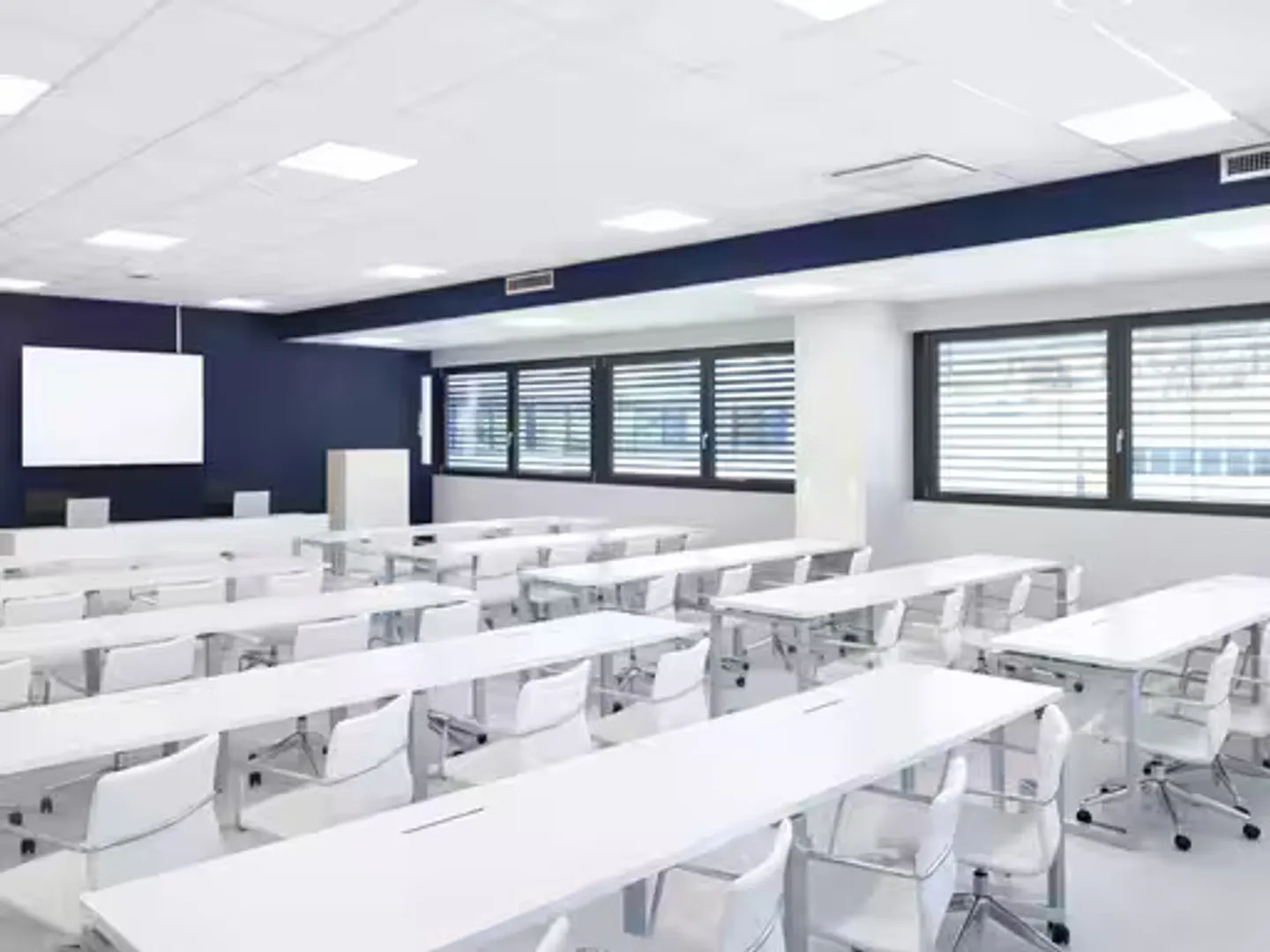 Gewerbefläche zu Vermieten - Foto 2 von 6