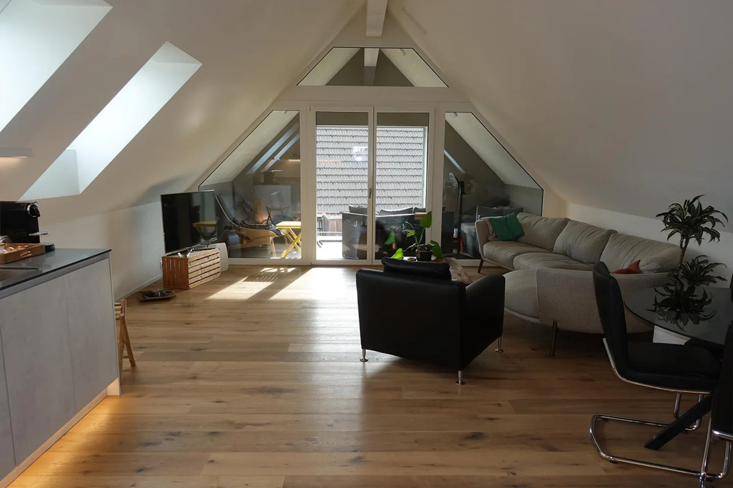 Modernes Loft-Apartment in Kindhausen - Foto 2 von 7