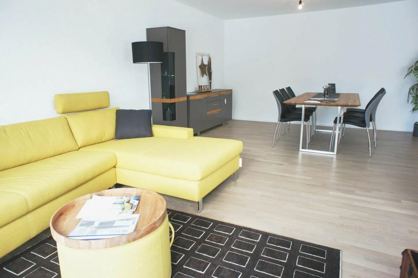 Appartamento giardino moderno con patio soleggiato - Foto 5 di 9