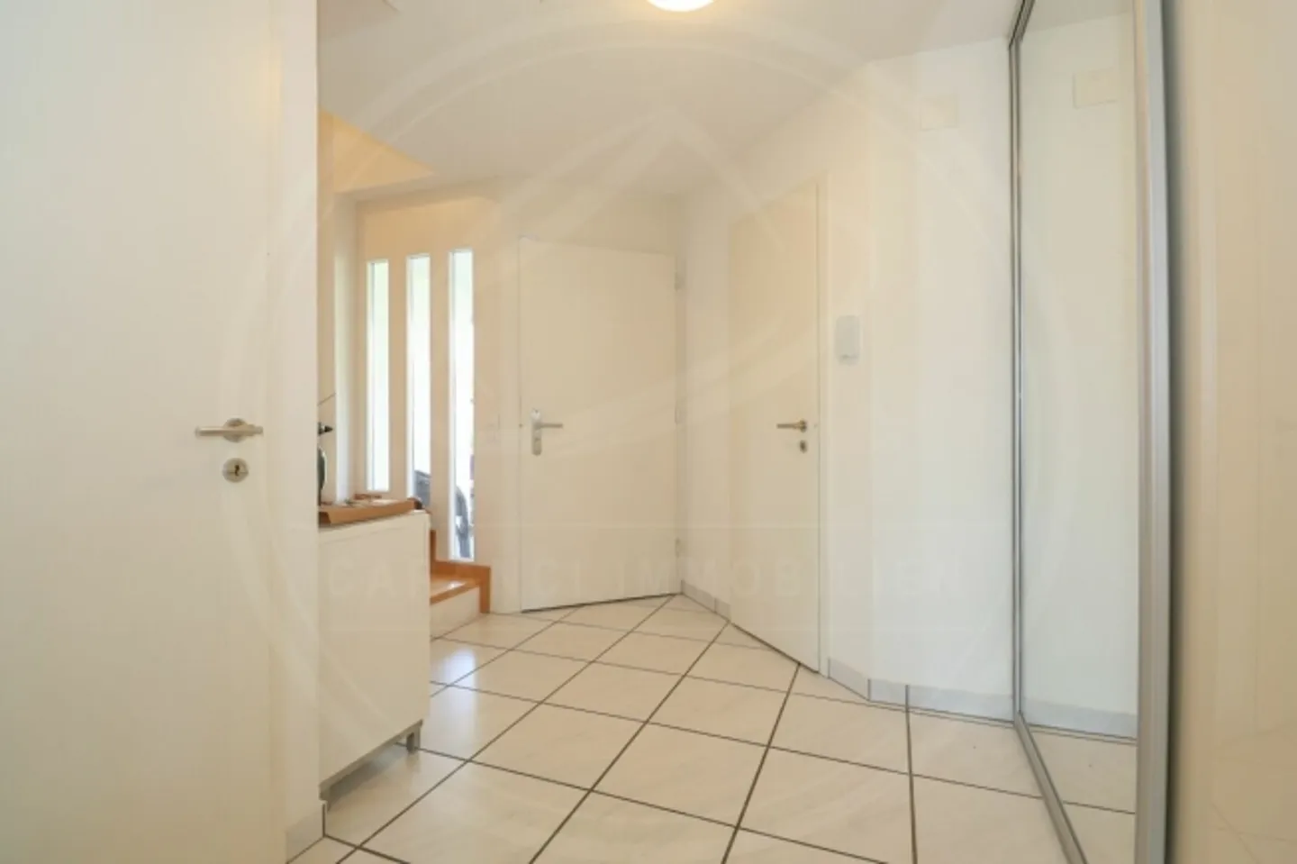 Spacious row house in a central location in Fischbach-Göslikon for rent - Photo 10 of 20