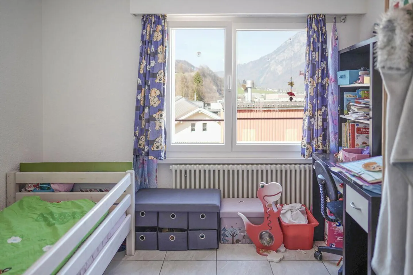 Cozy 4-room apartment - centrally located in Schwanden - Photo 6 of 12