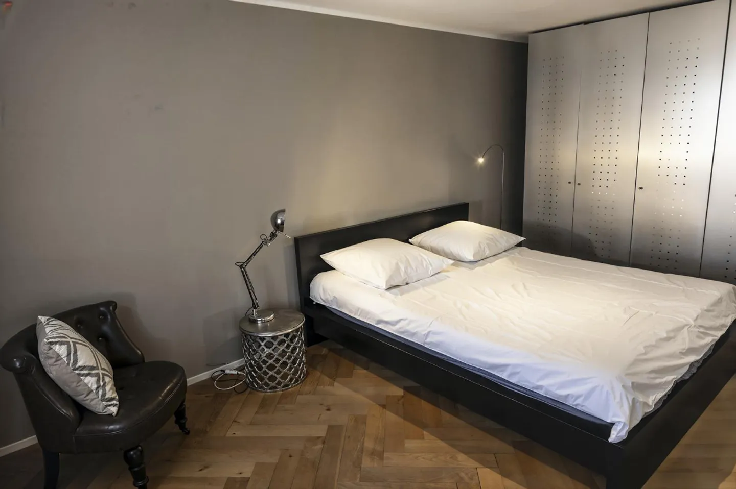 Perfect Temporary Living in Downtown St. Gallen - Photo 5 of 13