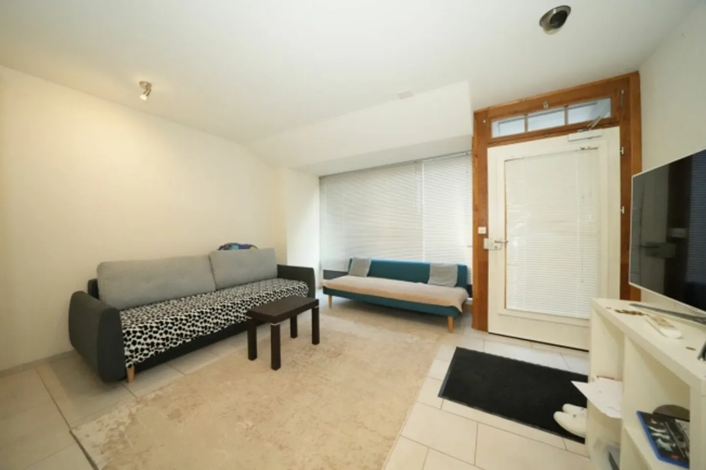 Modern, versatile studio apartment in the old town - Photo 4 of 7