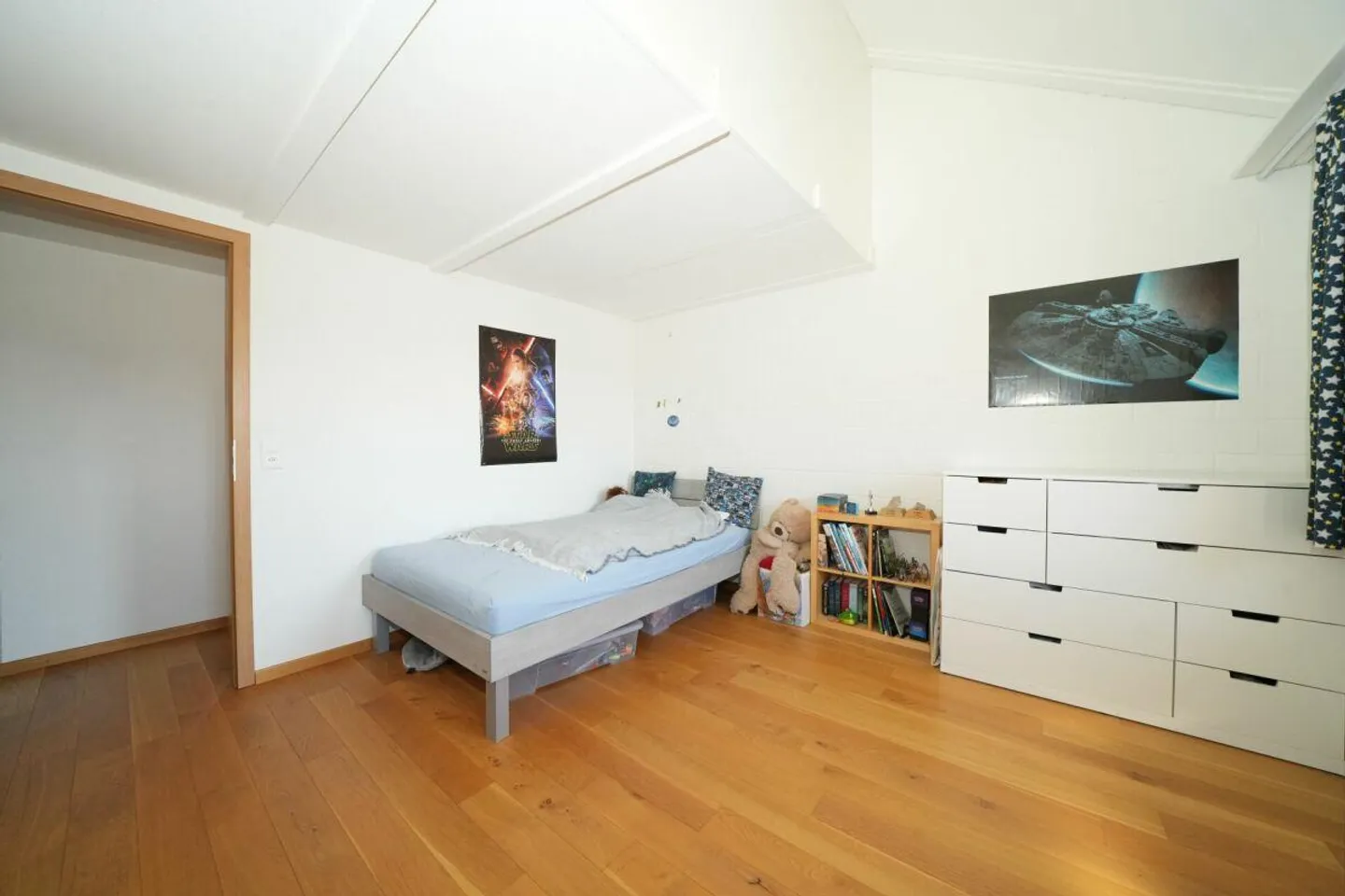 Stilvolles Einfamilienhaus mit Garten - Foto 11 von 12