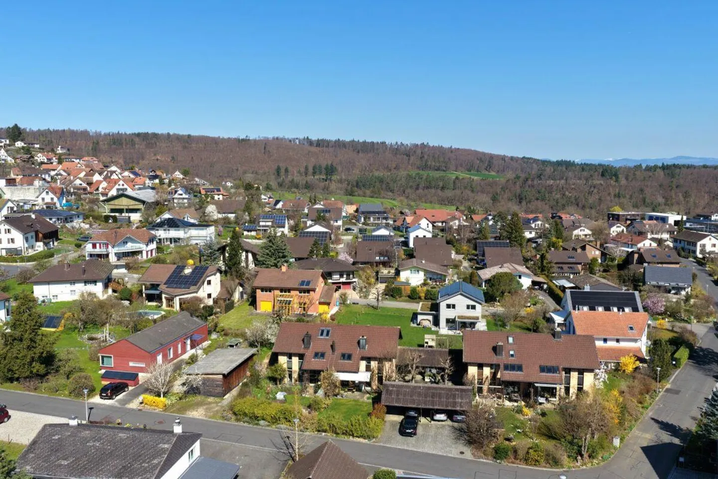 Stilvolles Einfamilienhaus mit Garten - Foto 12 von 12