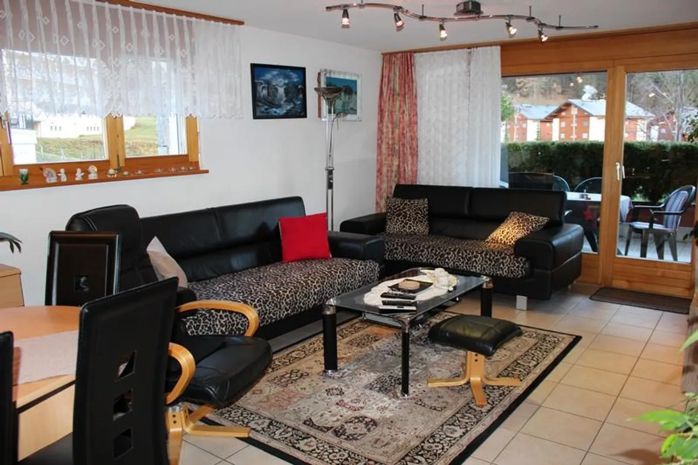 Appartement spacieux au rez-de-chaussée - Photo 1 sur 1