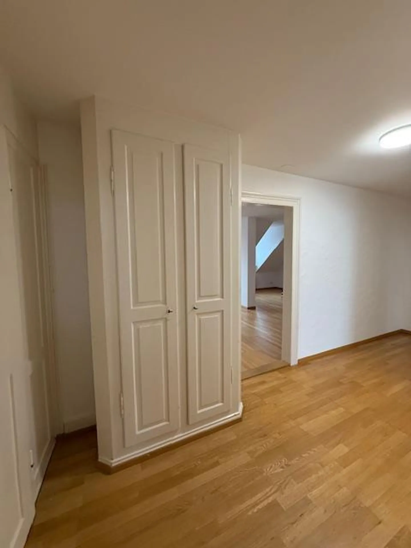 3.5 Zimmer-Dachwohnung mit Balkon - Foto 8 von 14