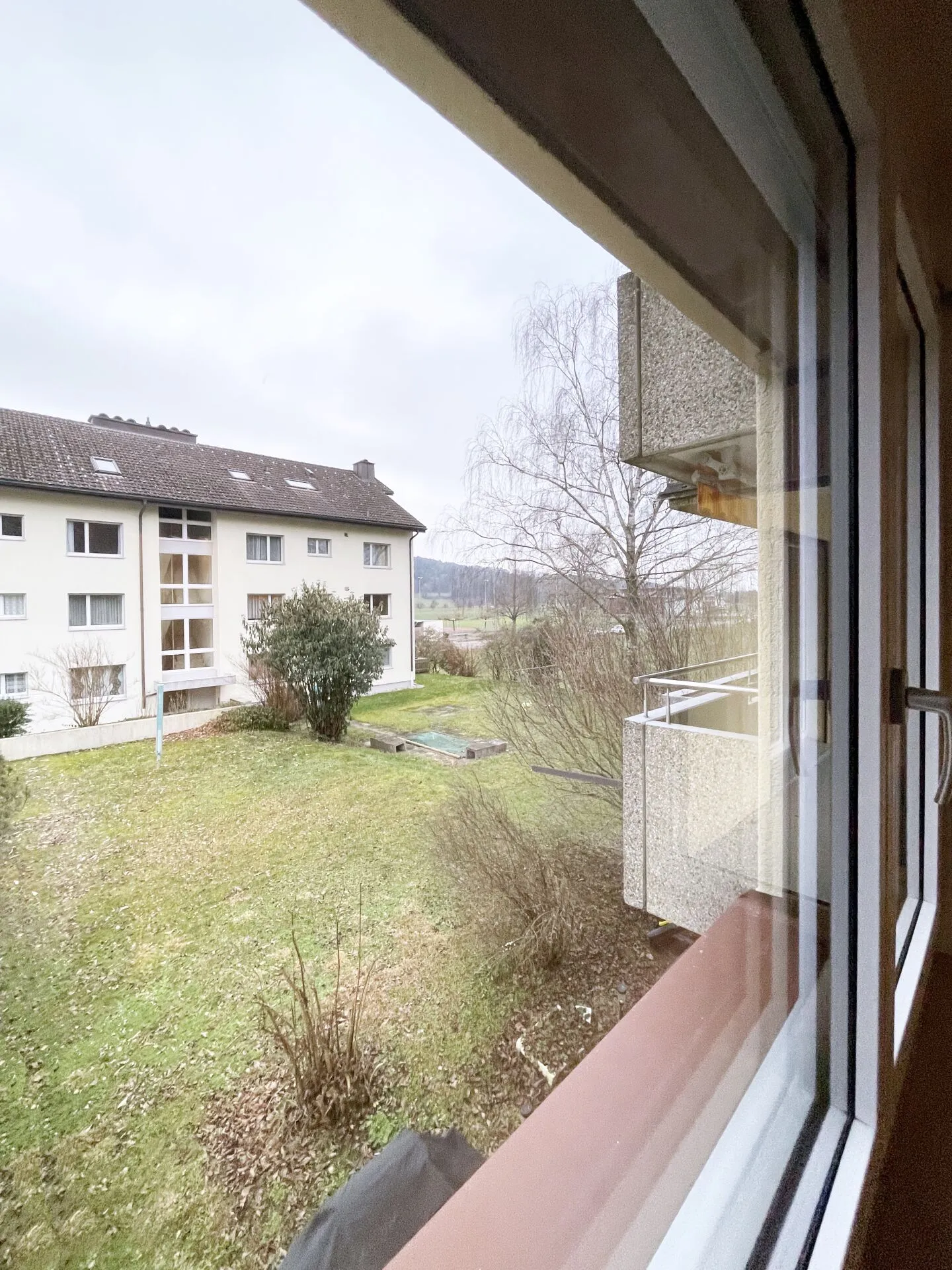 Spacious Living in the Green - Photo 26 of 29