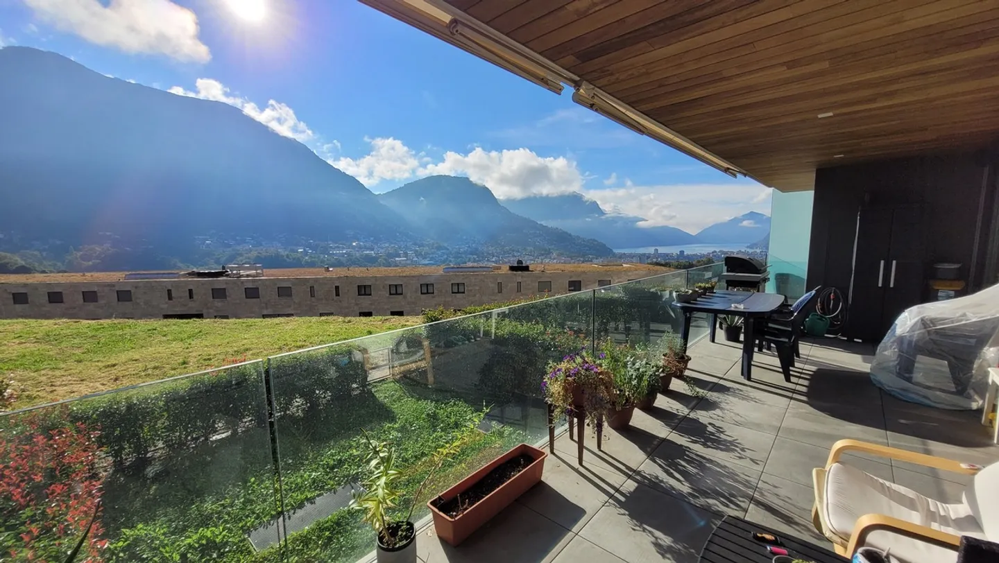 À louer, appartement de 3,5 pièces avec vue sur le lac - Photo 2 sur 7