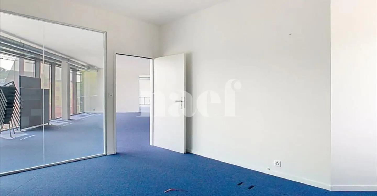 Bureau Moderne - Photo 4 sur 8